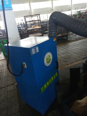 深圳某机床成产厂家使用我公司打磨抛光集尘器-1